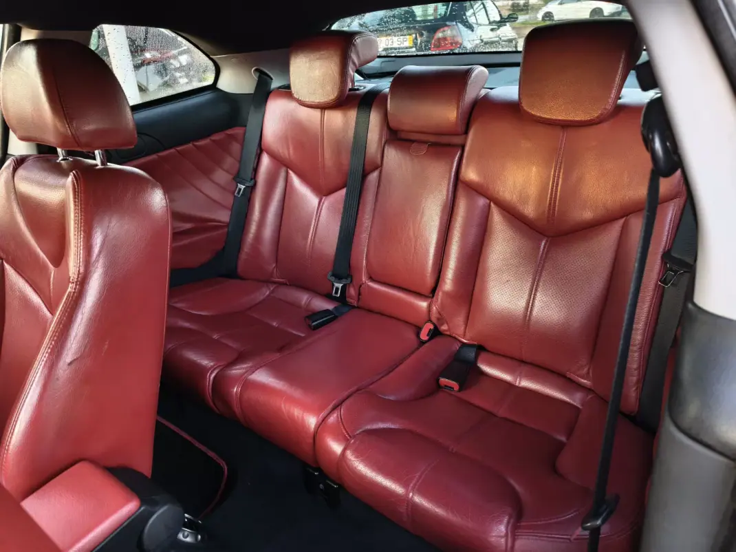 Alfa Romeo GT 2009 - 8990 EUR, 290000 km - AUTO.MOTO.pt - 290000km - foto 18 de 22