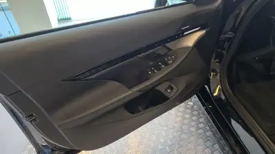 BMW 530e 2024 - 64900 EUR, 8152 km - AUTO.MOTO.pt - 8152km - foto 35 de 59