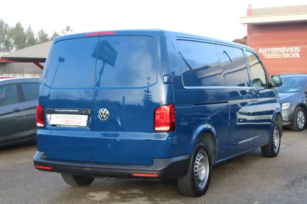 VW Transporter 2.0 TDI Confortline Extra 150Cv 2021 - 22990 EUR, 115000 km - AUTO.MOTO.pt - 115000km - foto 10 de 19