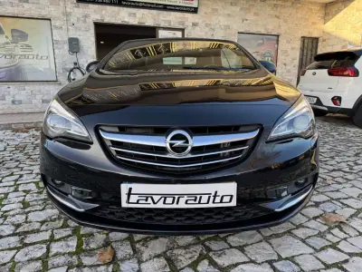 Opel Cascada 2018 - 16900 EUR, 128000 km - AUTO.MOTO.pt - 128000km - foto 3 de 43