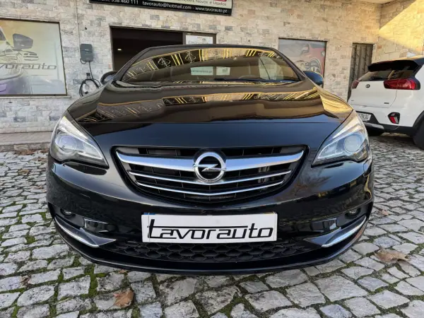 Opel Cascada 2018 - 16900 EUR, 128000 km - AUTO.MOTO.pt - 128000km - foto 3 de 43