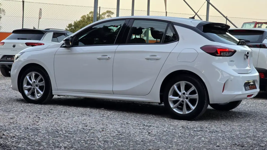 Opel Corsa 2022 - 13750 EUR, 44724 km - AUTO.MOTO.pt - 44724km - foto 6 de 19