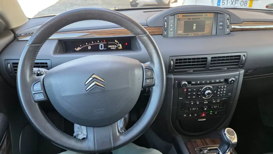 Citroën C6 2006 - 16490 EUR, 82000 km - AUTO.MOTO.pt - 82000km - foto 12 de 22