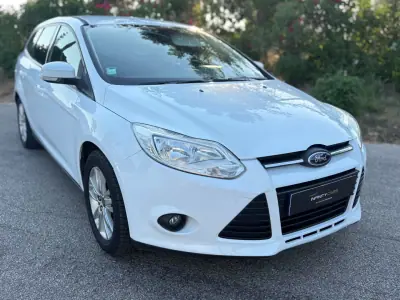 Ford Focus SW 2013 - 6999 EUR, 150000 km - AUTO.MOTO.pt - 150000km - foto 3 de 8