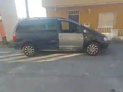 SEAT Alhambra 2007 - 2000 EUR, 360600 km - AUTO.MOTO.pt - 360600km - foto 3 de 4