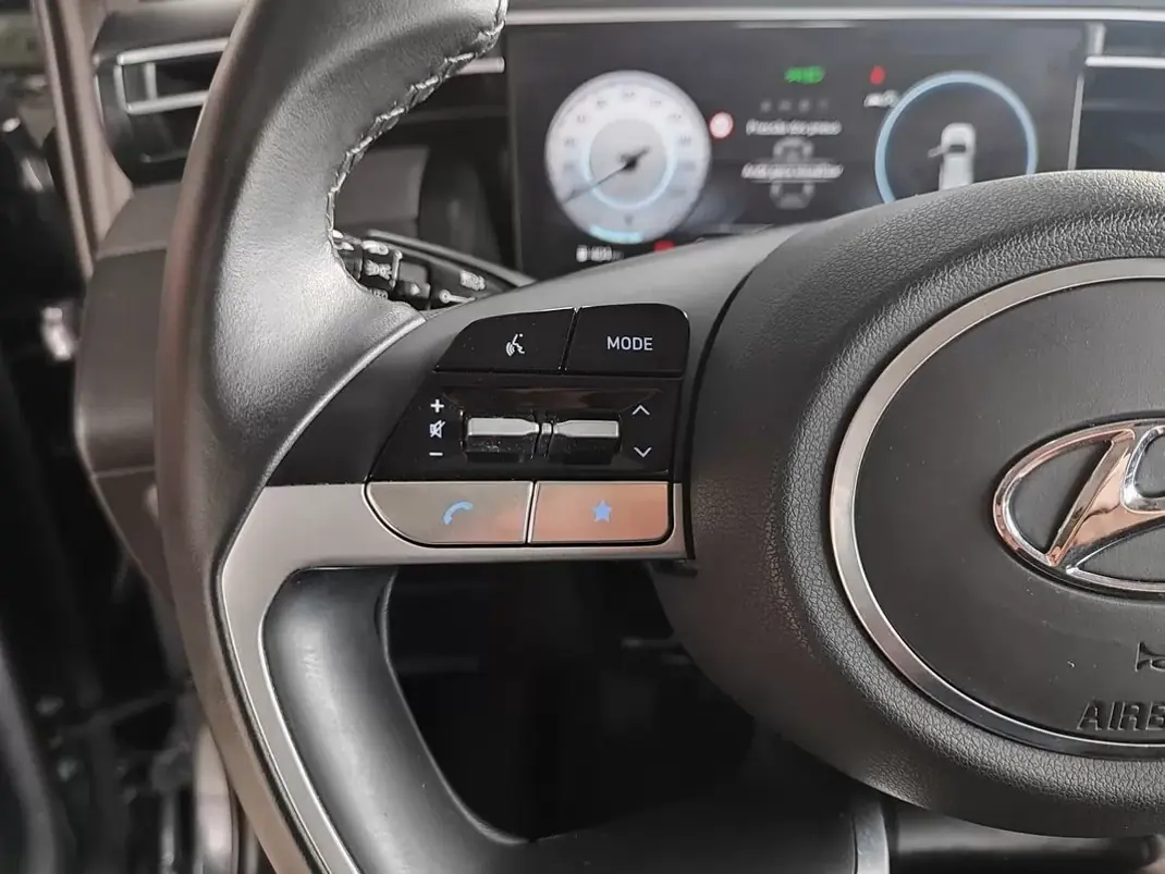 Hyundai Tucson 2023 - 27350 EUR, 19200 km - AUTO.MOTO.pt - 19200km - foto 26 de 40