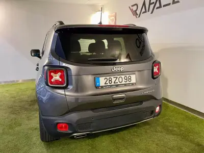 Jeep Renegade 2019 - 15950 EUR, 142000 km - AUTO.MOTO.pt - 142000km - foto 8 de 24