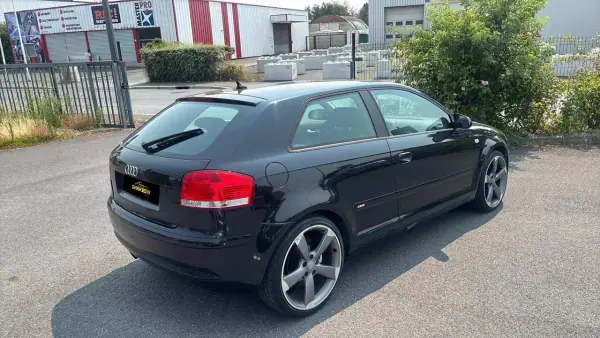 Audi A3 2007 - 10750 EUR, 190185 km - 190185km - foto 3 de 13