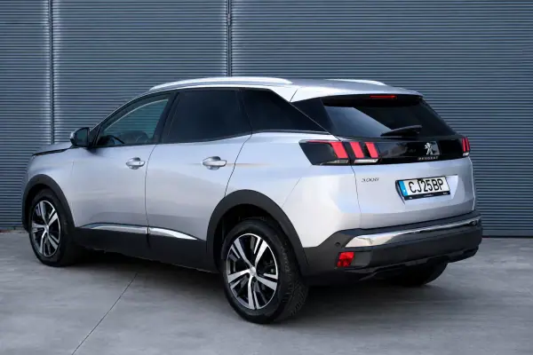 Peugeot 3008 2016 - 16250 EUR, 118234 km - AUTO.MOTO.pt - 118234km - foto 5 de 30