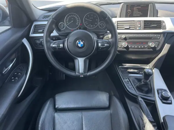 BMW 318 2014 - 15990 EUR, 203500 km - AUTO.MOTO.pt - 203500km - foto 9 de 19