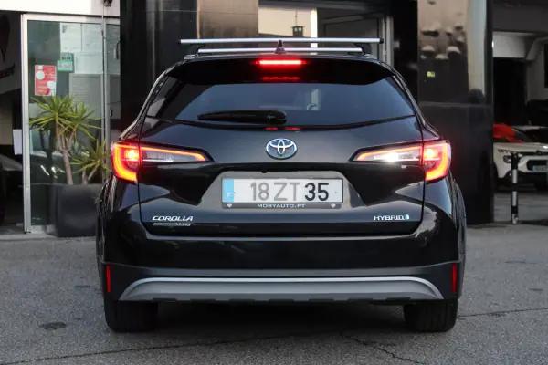 Toyota Corolla Touring Sports 2021 - 24900 EUR, 126096 km - AUTO.MOTO.pt - 126096km - foto 22 de 23