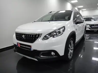 Peugeot 2008 2019 - 11250 EUR, 90000 km - AUTO.MOTO.pt - 90000km - foto 4 de 32