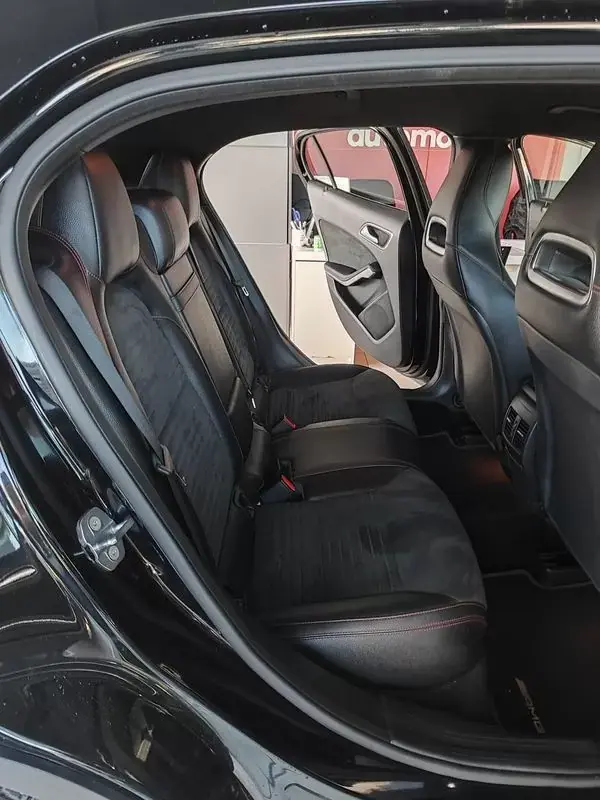 Mercedes-Benz GLA 200 2018 - 22750 EUR, 191200 km - AUTO.MOTO.pt - 191200km - foto 17 de 36
