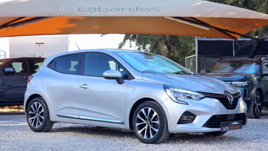 Renault Clio 2020 - 12850 EUR, 66000 km - AUTO.MOTO.pt - 66000km - foto 6 de 18