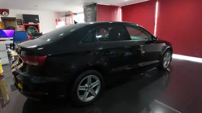 Audi A3 Limousine 2017 - 20500 EUR, 61500 km - AUTO.MOTO.pt - 61500km - foto 5 de 21