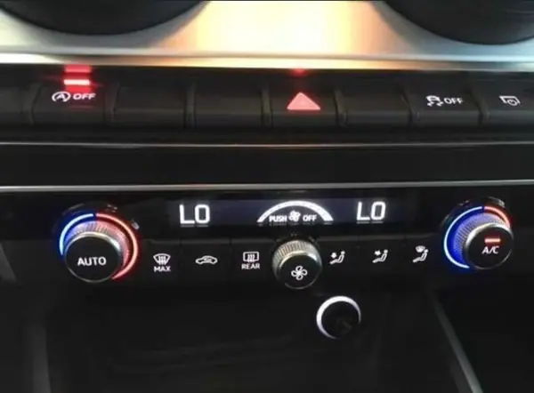 Audi Q2 2017 - 16000 EUR, 196000 km - AUTO.MOTO.pt - 196000km - foto 9 de 11