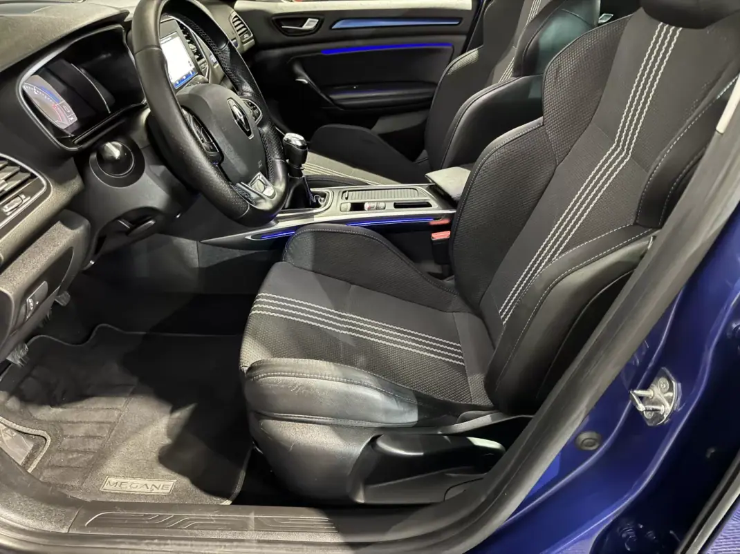 Renault Mégane Sport Tourer 2017 - 13900 EUR, 196500 km - 196500km - foto 34 de 51