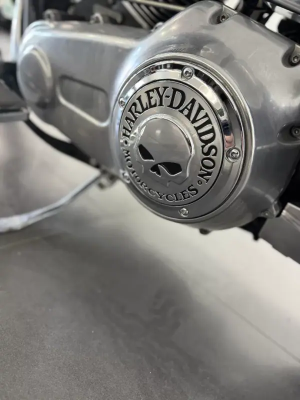 Harley-Davidson Dyna Low Rider S 2012 - 13000 EUR, 41000 km - AUTO.MOTO.pt - 41000km - foto 16 de 17