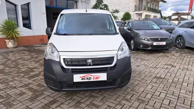 Peugeot Partner 1.6 BlueHDI L2 - 3 Lugares 2018 - 9900 EUR, 250472 km - AUTO.MOTO.pt - 250472km - foto 5 de 26