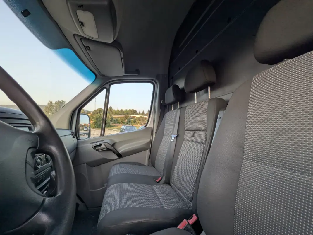 Mercedes-Benz Sprinter 2013 - 19900 EUR, 190000 km - 190000km - foto 10 de 18