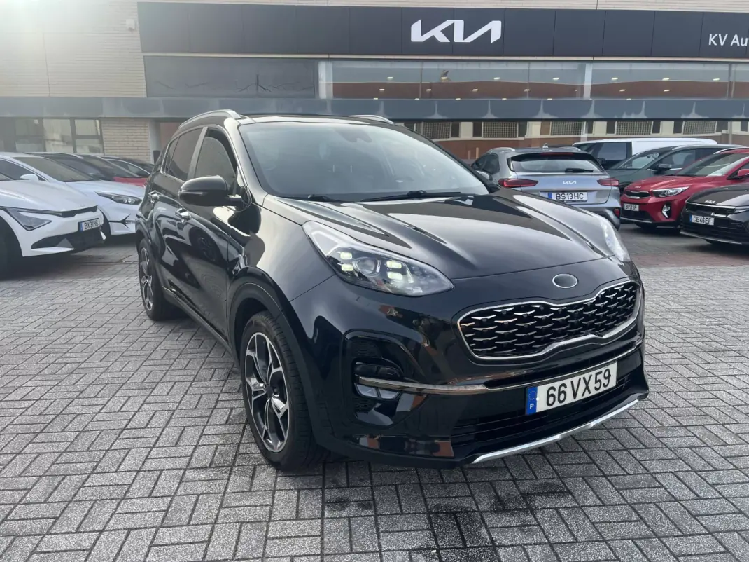 Kia Sportage 2019 - 22500 EUR, 70500 km - AUTO.MOTO.pt - 70500km - foto 1 de 18