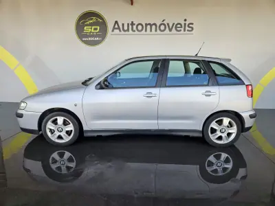 SEAT Ibiza 2001 - 2650 EUR, 277000 km - AUTO.MOTO.pt - 277000km - foto 2 de 10