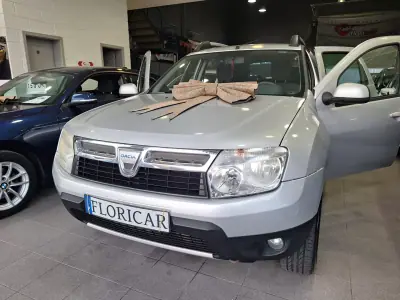 Dacia Duster 2010 - 7490 EUR, 202000 km - foto 2 de 20