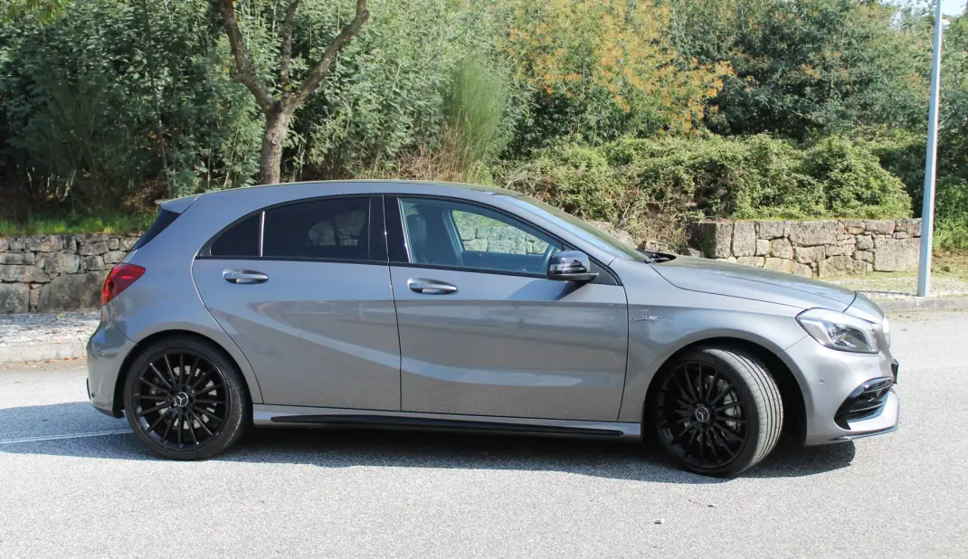 Mercedes-Benz A 45 AMG 2017 - 32990 EUR, 144000 km - AUTO.MOTO.pt - 144000km - foto 5 de 40