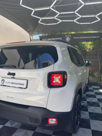 Jeep Renegade 2022 - 17900 EUR, 50000 km - AUTO.MOTO.pt - 50000km - foto 6 de 21