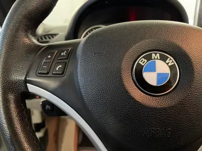 BMW 118 2008 - 10900 EUR, 149000 km - AUTO.MOTO.pt - 149000km - foto 19 de 34