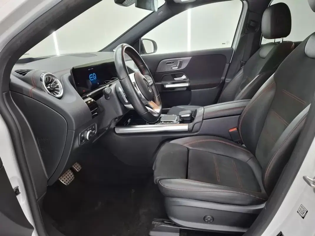 Mercedes-Benz EQA 2021 - 29990 EUR, 89396 km - AUTO.MOTO.pt - 89396km - foto 8 de 12