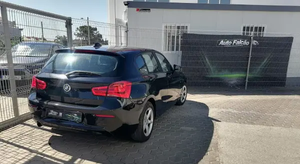 BMW 116 2017 - 16900 EUR, 141337 km - AUTO.MOTO.pt - 141337km - foto 4 de 16