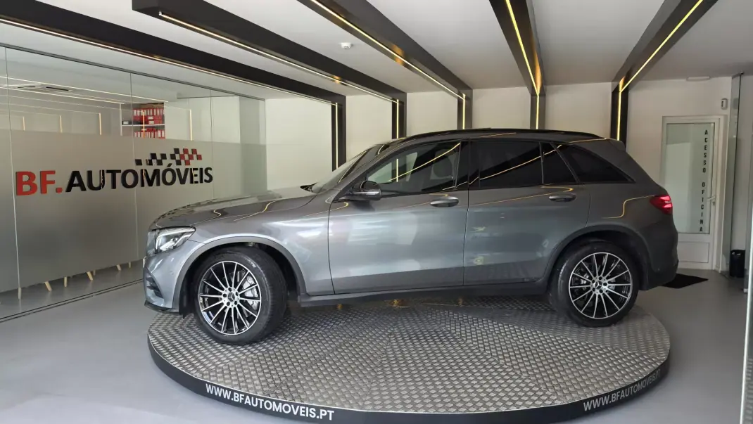 Mercedes-Benz GLC 220 2015 - 27900 EUR, 198275 km - 198275km - foto 13 de 67