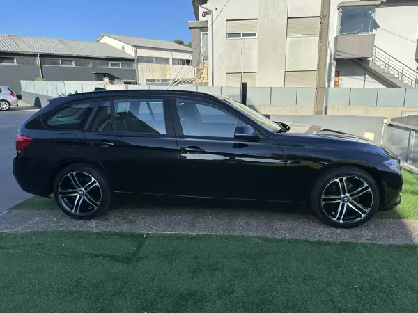 BMW 320 2017 - 14900 EUR, 260000 km - AUTO.MOTO.pt - 260000km - foto 16 de 65