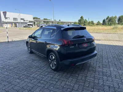 Peugeot 2008 2019 - 13990 EUR, 148000 km - AUTO.MOTO.pt - 148000km - foto 6 de 19
