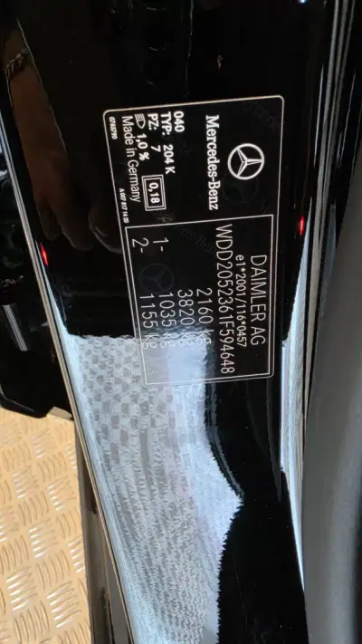Mercedes-Benz C 180 2017 - 19900 EUR, 123115 km - AUTO.MOTO.pt - 123115km - foto 52 de 56