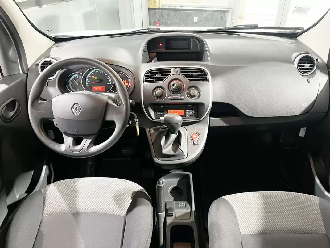 Renault Kangoo 2020 - 16800 EUR, 12073 km - AUTO.MOTO.pt - 12073km - foto 10 de 20