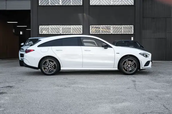 Mercedes-Benz CLA 250 e Shooting Brake AMG Line 2022 Híbrido Plug-In
