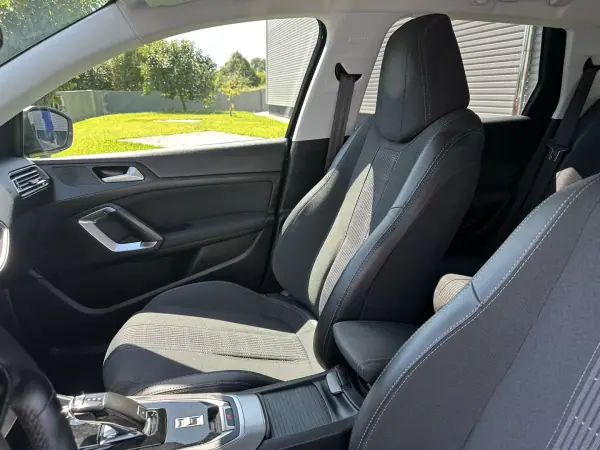 Peugeot 308 SW 2020 - 16000 EUR, 130000 km - AUTO.MOTO.pt - 130000km - foto 29 de 57