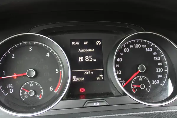 Volkswagen Golf 2017 - 11490 EUR, 224000 km - AUTO.MOTO.pt - 224000km - foto 22 de 29