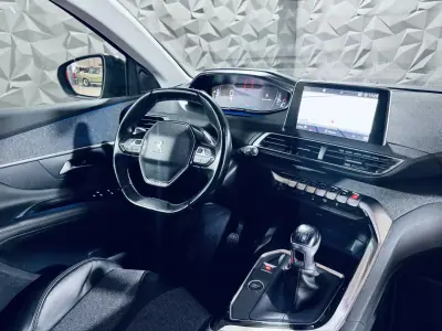 Peugeot 3008 2018 - 15750 EUR, 113812 km - 113812km - foto 18 de 43
