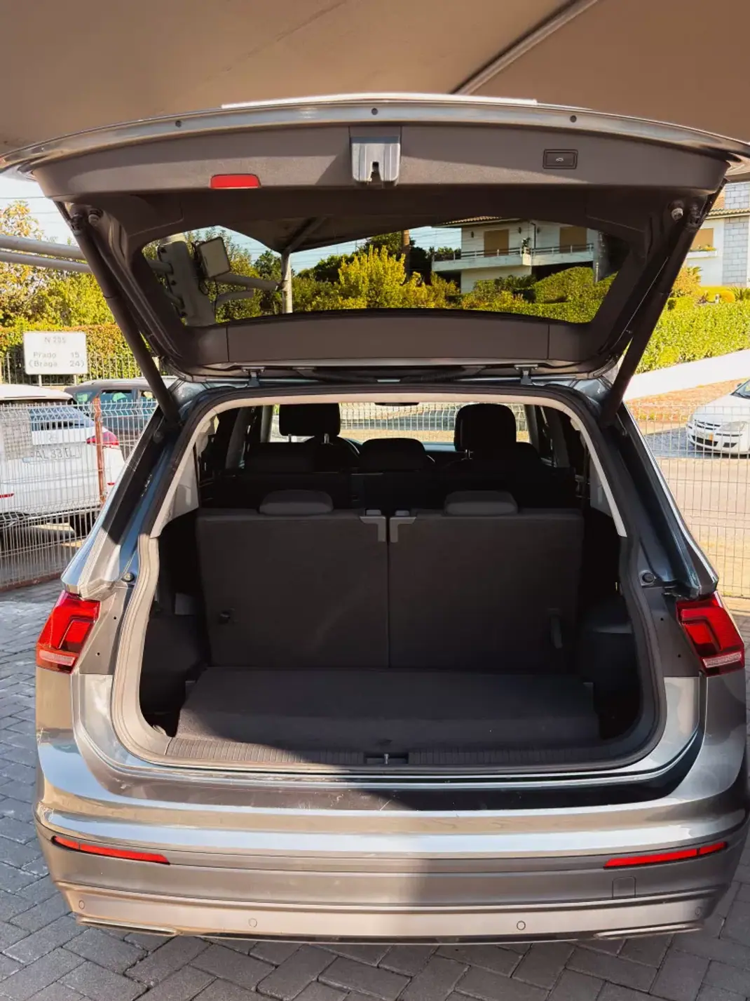 Volkswagen Tiguan Allspace 2020 - 22500 EUR, 178899 km - 178899km - foto 11 de 25