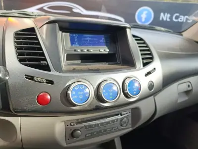 Mitsubishi L200 2008 — foto 6 de 14