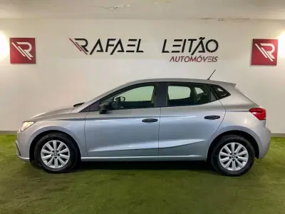 SEAT Ibiza 2019 - 10950 EUR, 170000 km - AUTO.MOTO.pt - 170000km - foto 9 de 28