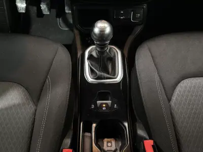 Jeep Renegade 2021 - 18490 EUR, 55000 km - AUTO.MOTO.pt - 55000km - foto 19 de 28