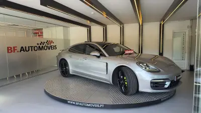 Porsche Panamera 2023 - 97500 EUR, 25369 km - AUTO.MOTO.pt - 25369km - foto 9 de 53