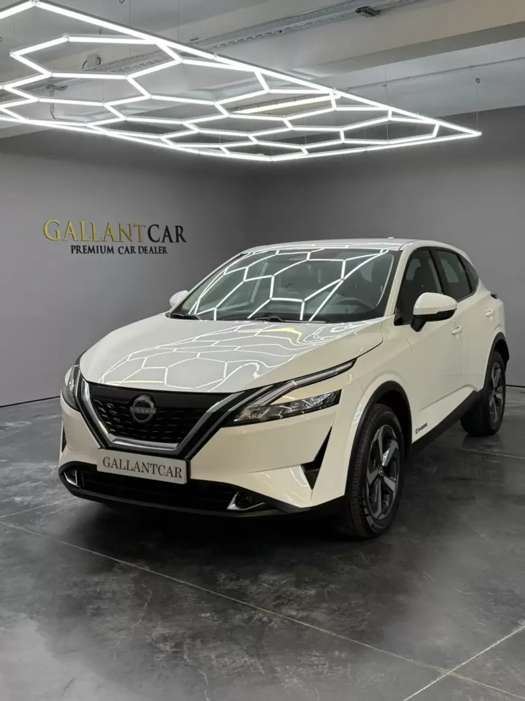 Nissan Qashqai 2024 - 27800 EUR, 28969 km - 28969km - foto 2 de 30