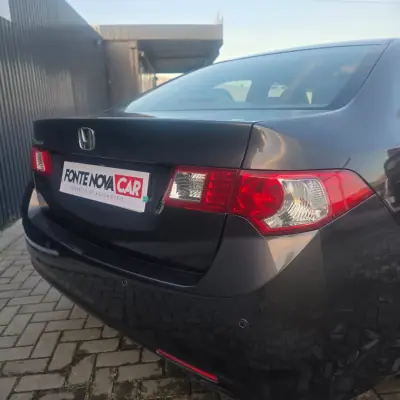 Honda Accord 2010 - 11950 EUR, 189906 km - AUTO.MOTO.pt - 189906km - foto 11 de 23