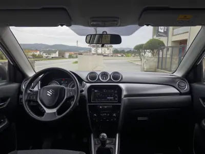 Suzuki Vitara 2019 - 15990 EUR, 77000 km - AUTO.MOTO.pt - 77000km - foto 10 de 32