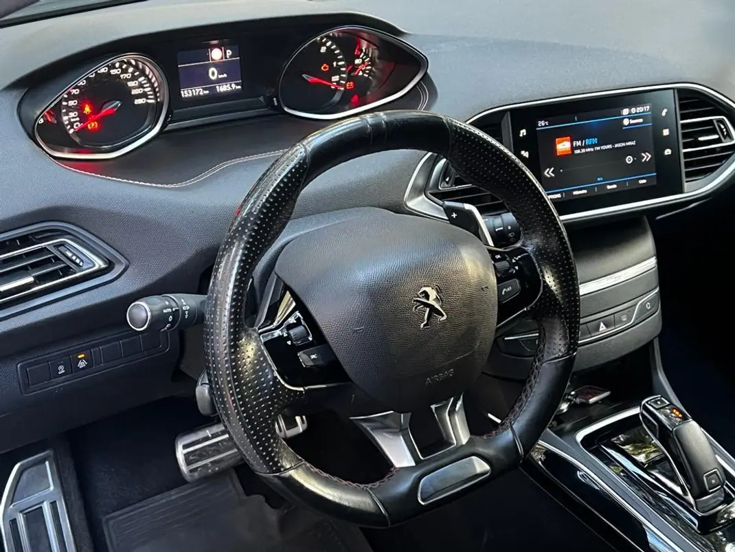 Peugeot 308 SW 2020 - 15500 EUR, 170000 km - AUTO.MOTO.pt - 170000km - foto 9 de 12
